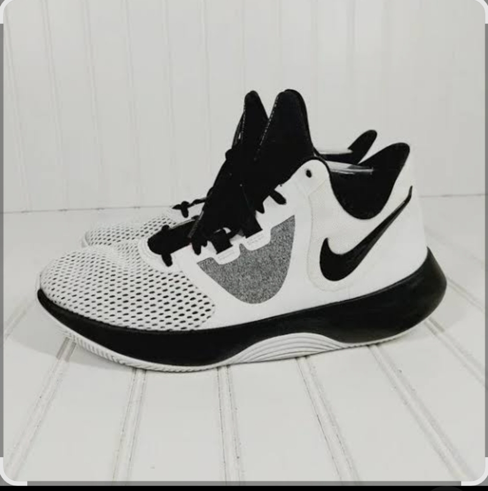 Nike White and Black Athletic Sneakers